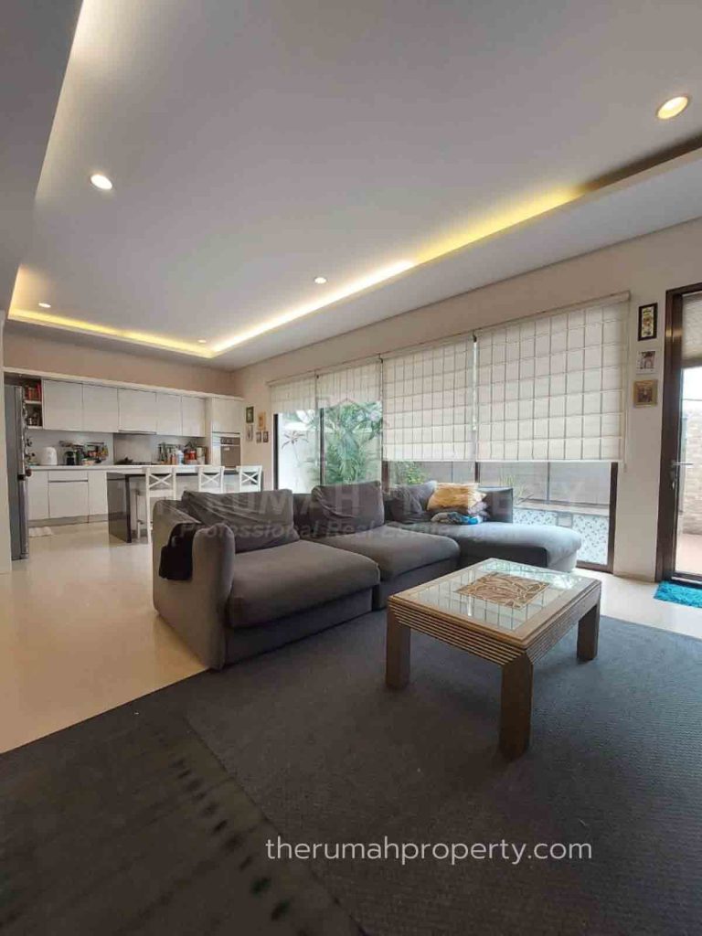 Townhouse 3 Lantai Dijual di Lebak Bulus Private Pool Full Furnished (12)