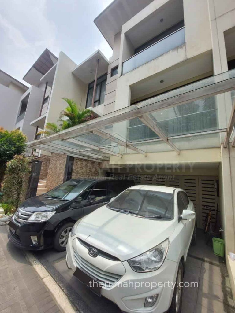 Townhouse Private Pool Lebak Bulus Dekat ke Sekolah Cikal dan RS Mayapada (1)