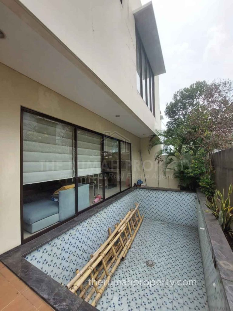 Townhouse Private Pool Lebak Bulus Dekat ke Sekolah Cikal dan RS Mayapada (10)