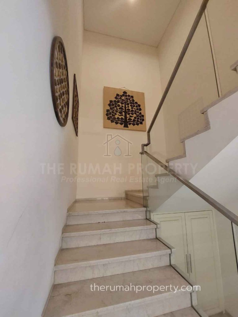 Townhouse Private Pool Lebak Bulus Dekat ke Sekolah Cikal dan RS Mayapada (11)