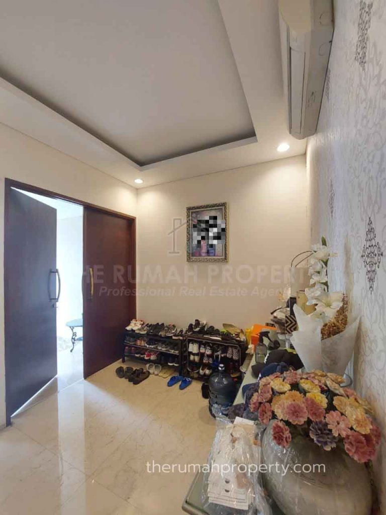 Townhouse Private Pool Lebak Bulus Dekat ke Sekolah Cikal dan RS Mayapada (4)