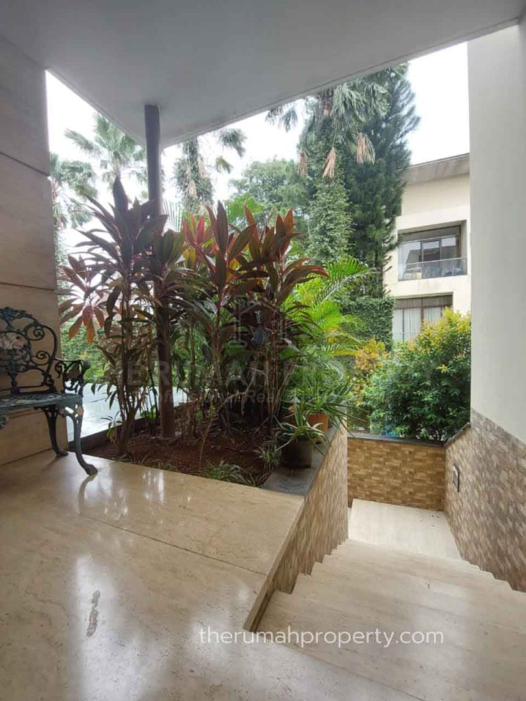 Townhouse Private Pool Lebak Bulus Dekat ke Sekolah Cikal dan RS Mayapada (8)