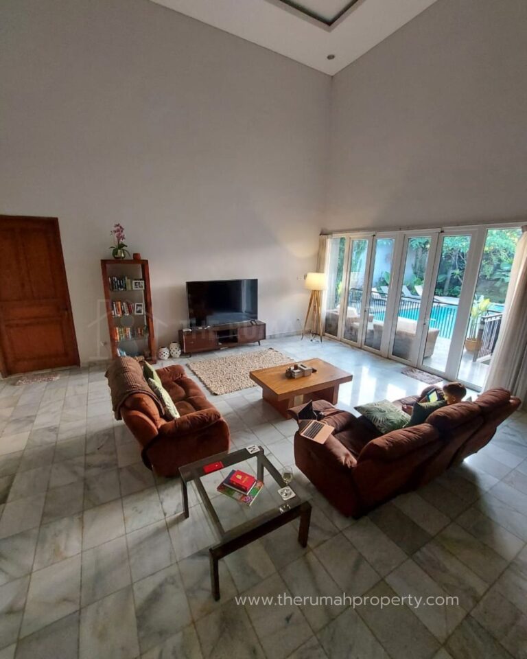 Disewakan Rumah Mewah Private Pool Pejaten Barat a Comfortable Modern House Disewakan Rumah Mewah Private Pool Pejaten Barat a Comfortable Modern House