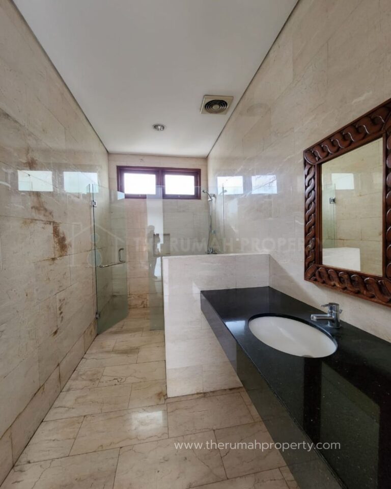 Disewakan Rumah Mewah Private Pool Pejaten Barat a Comfortable Modern House Disewakan Rumah Mewah Private Pool Pejaten Barat a Comfortable Modern House