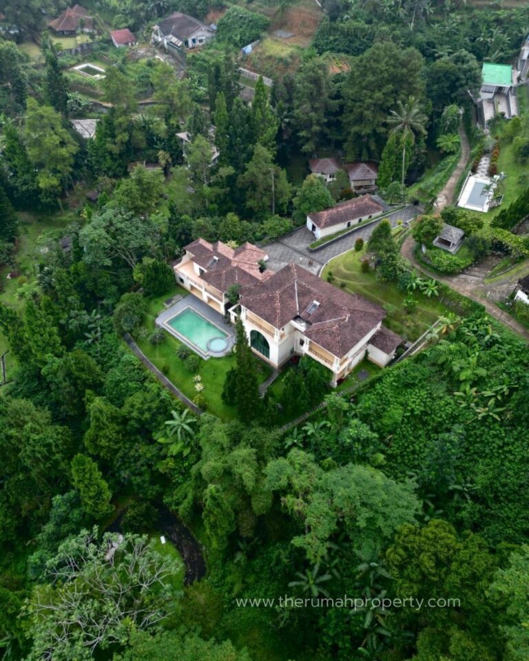 Villa Private Pool Full Furnished Mega Mendung Puncak