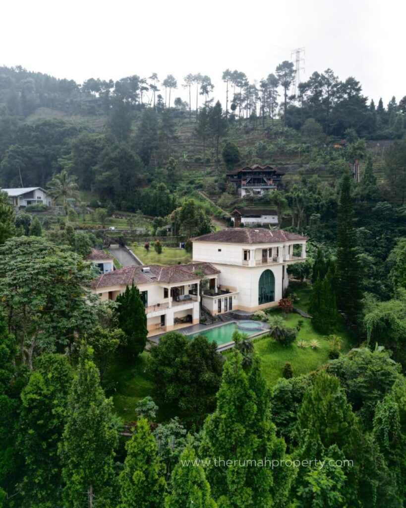 Villa Private Pool Full Furnished Mega Mendung Puncak