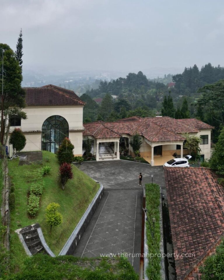 Villa Private Pool Full Furnished Mega Mendung Puncak