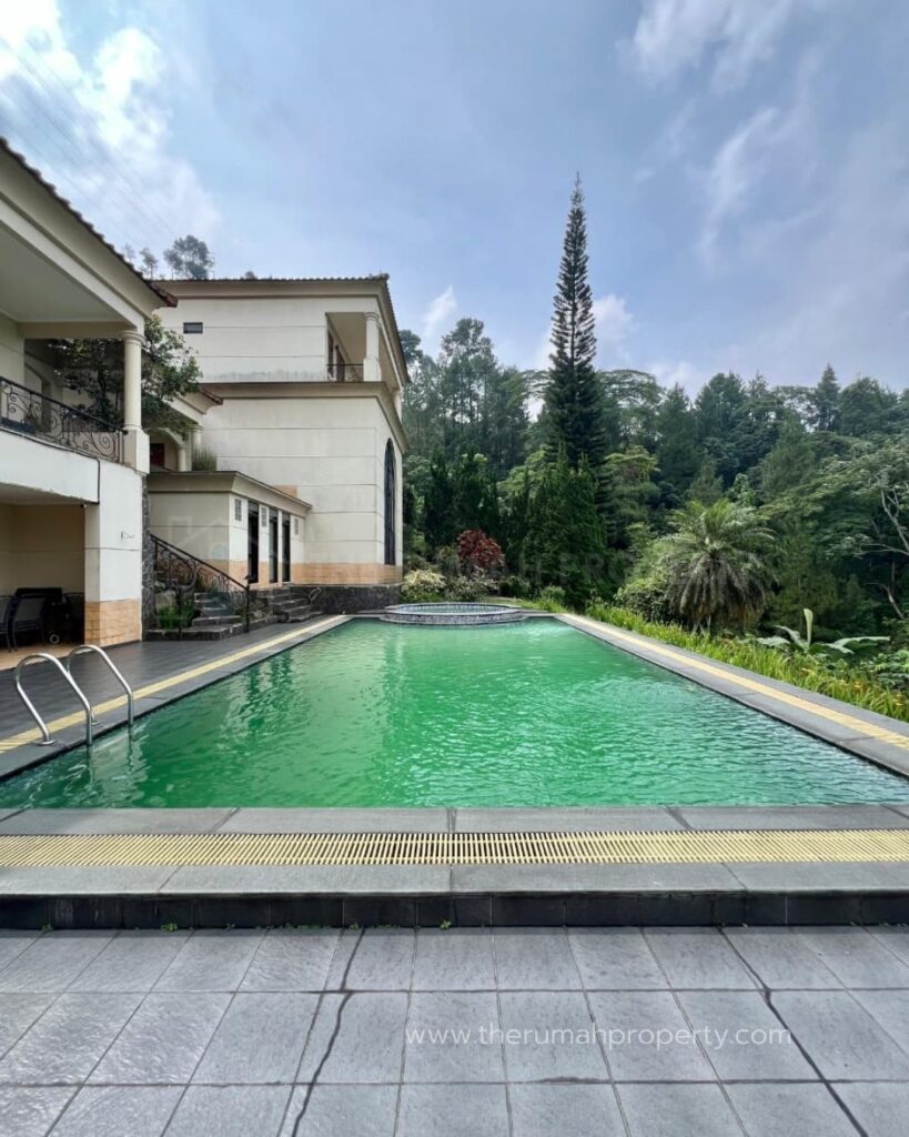 Villa Private Pool Full Furnished Mega Mendung Puncak