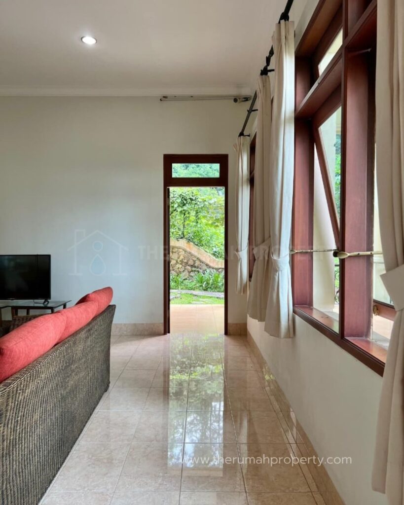 Villa Private Pool Full Furnished Mega Mendung Puncak