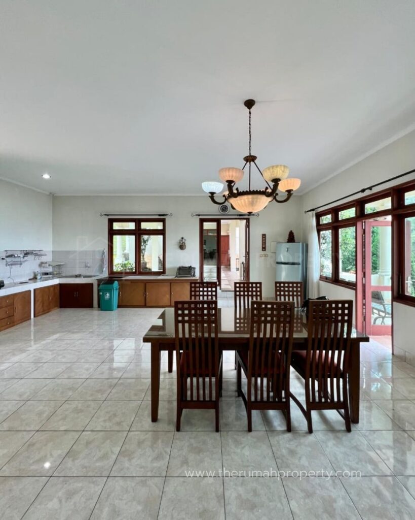 Villa Private Pool Full Furnished Mega Mendung Puncak