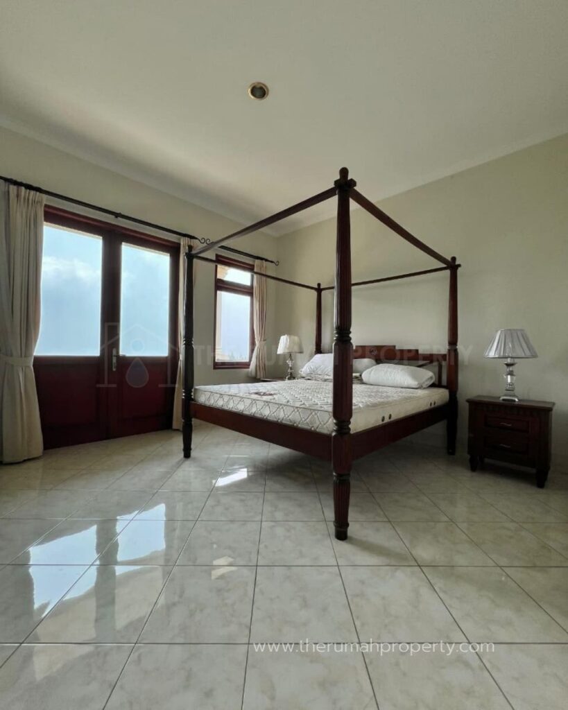 Villa Private Pool Full Furnished Mega Mendung Puncak