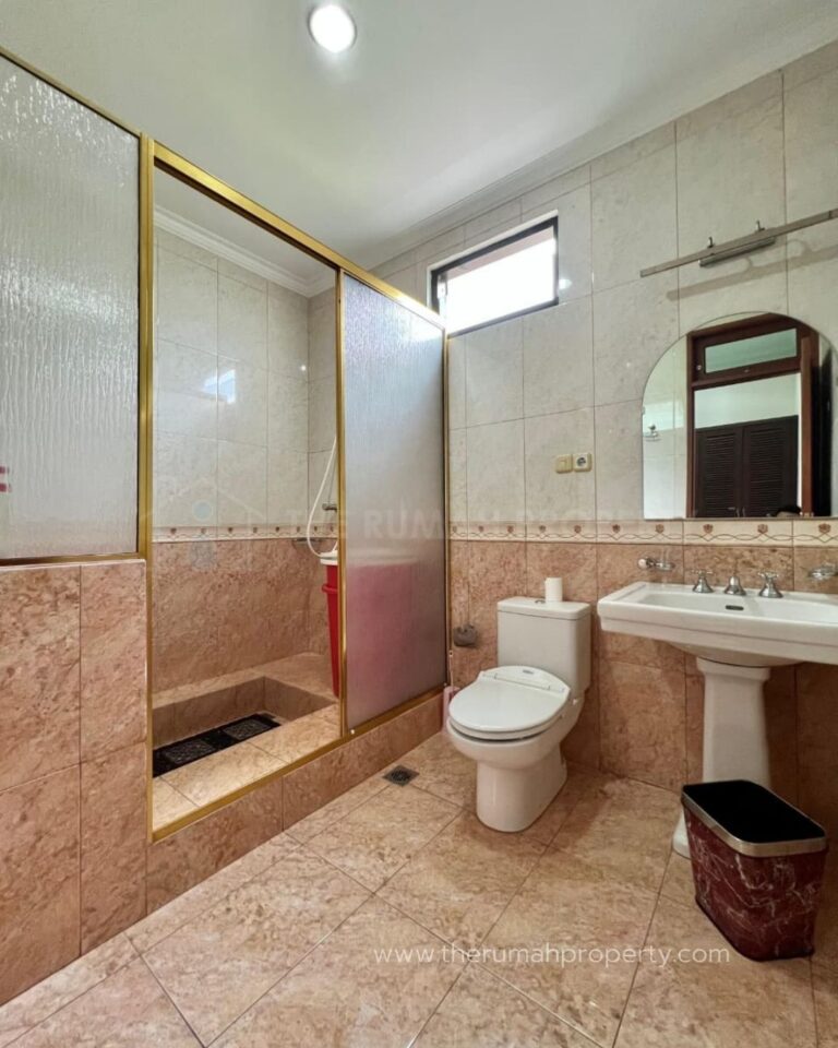 Villa Private Pool Full Furnished Mega Mendung Puncak