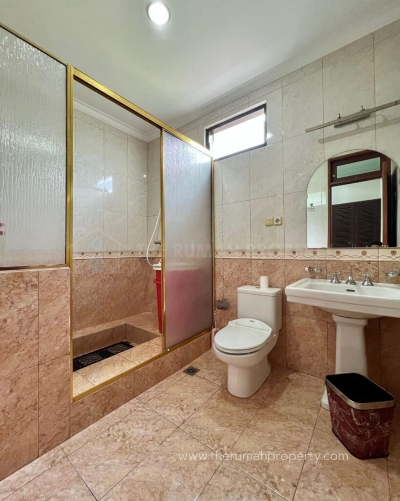Villa Private Pool Full Furnished Mega Mendung Puncak