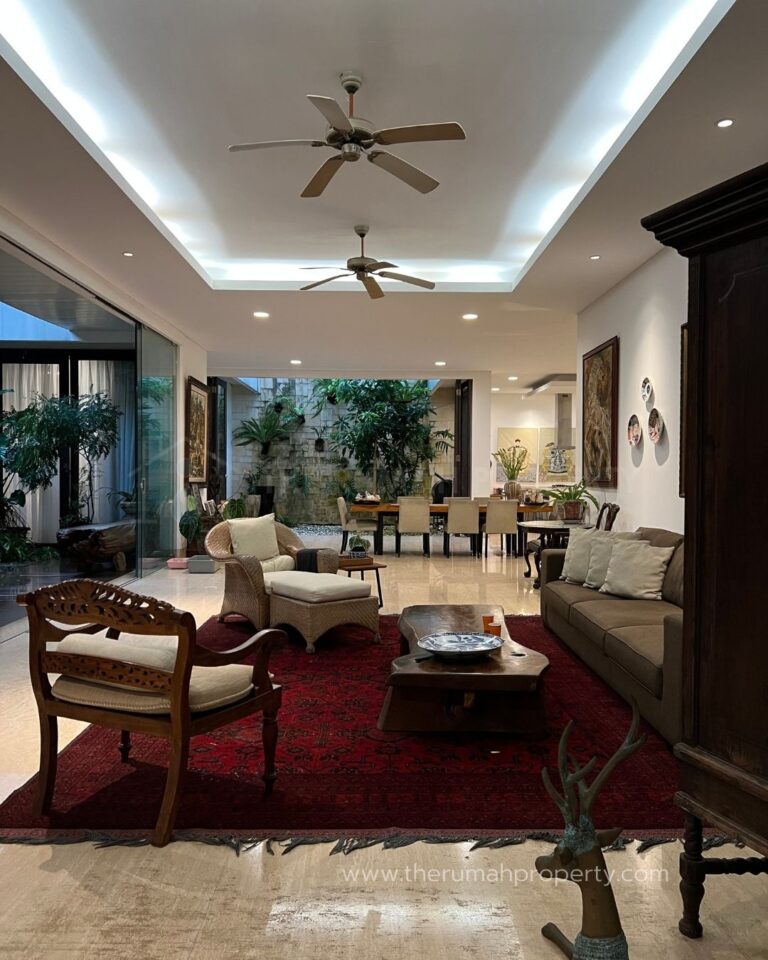 Rumah Cantik Rapi Kemang