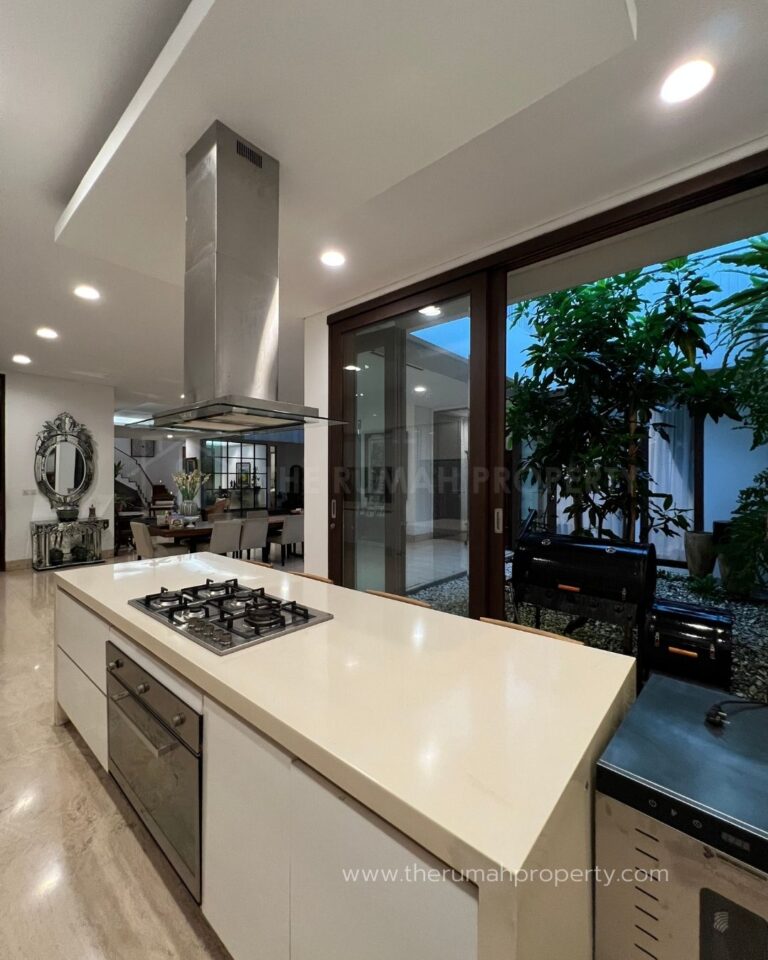 Rumah Cantik Rapi Kemang