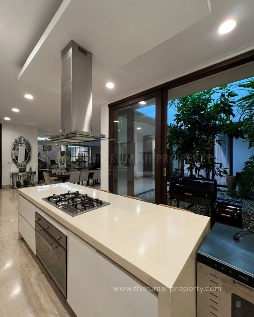 Rumah Cantik Rapi Kemang