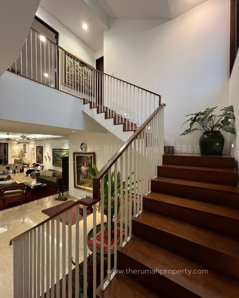 Rumah Cantik Rapi Kemang