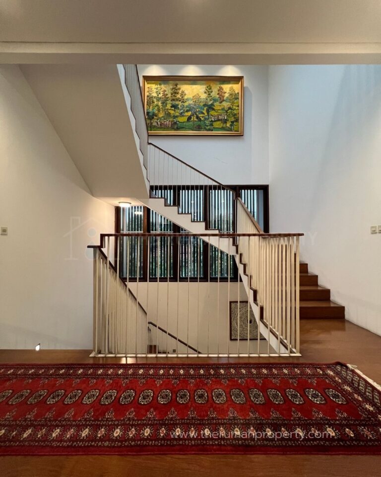 Rumah Cantik Rapi Kemang