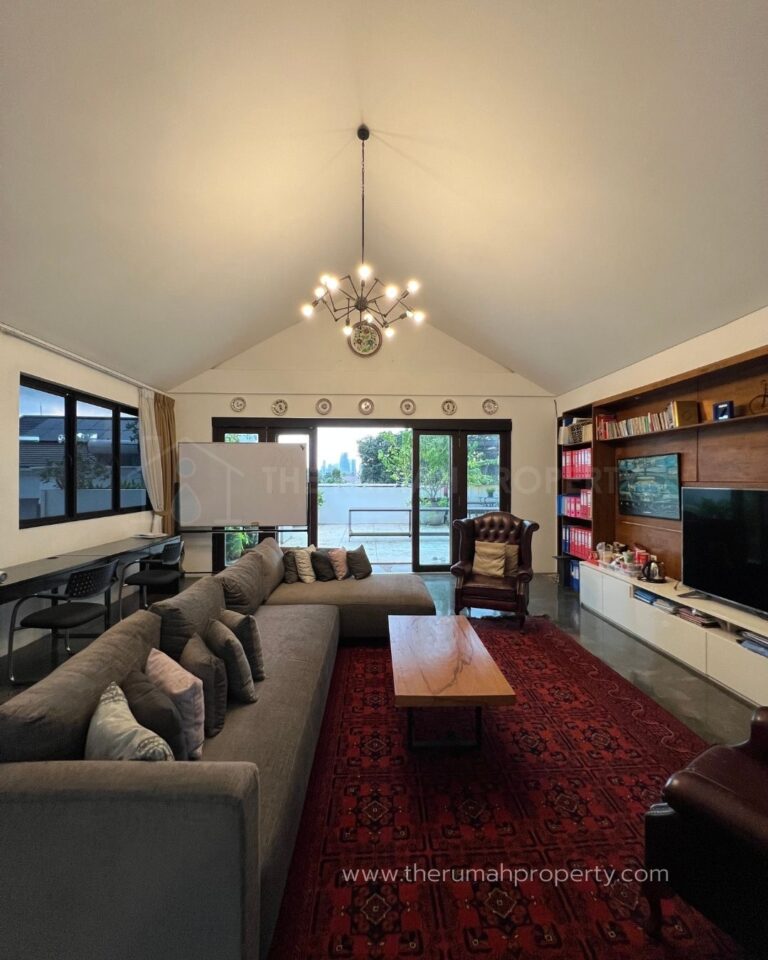 Rumah Cantik Rapi Kemang