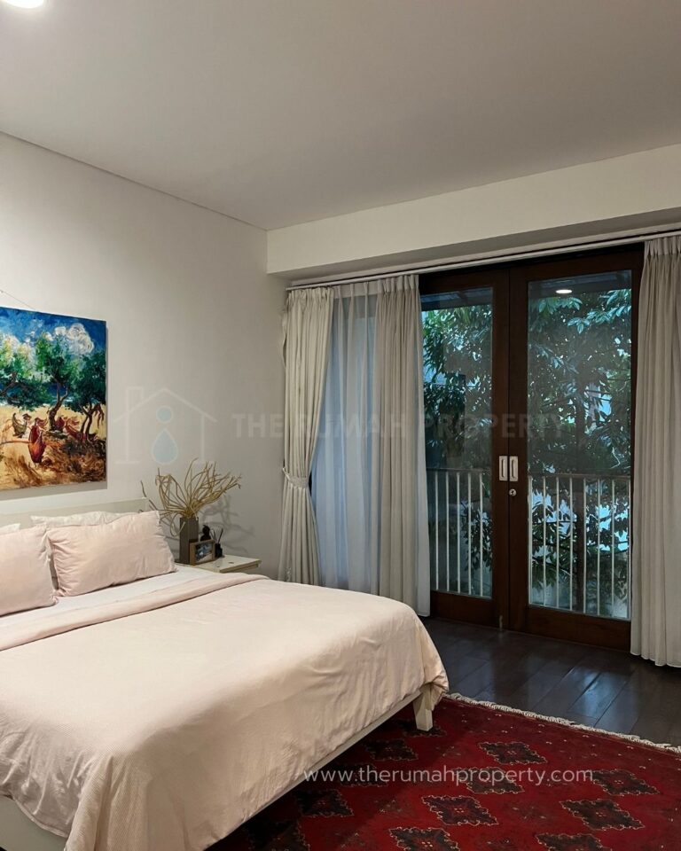 Rumah Cantik Rapi Kemang