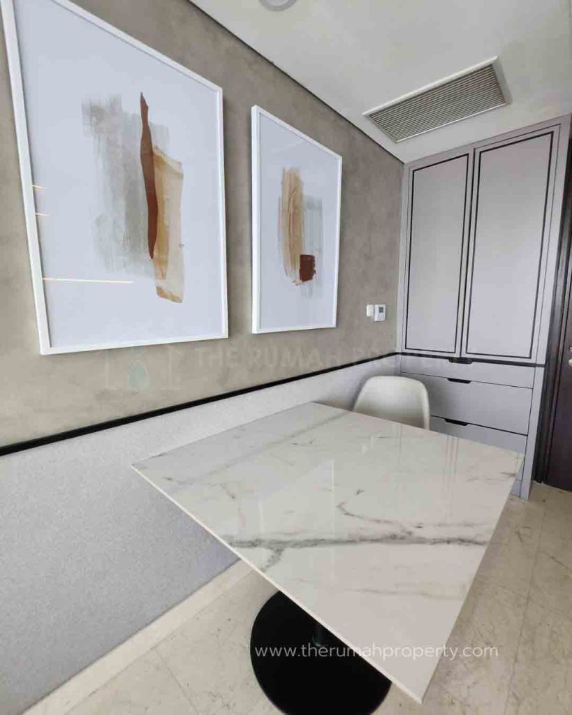 Dijual-Apartemen-1-Bedroom-Fully-Furnished-Ciputra-World-2-2