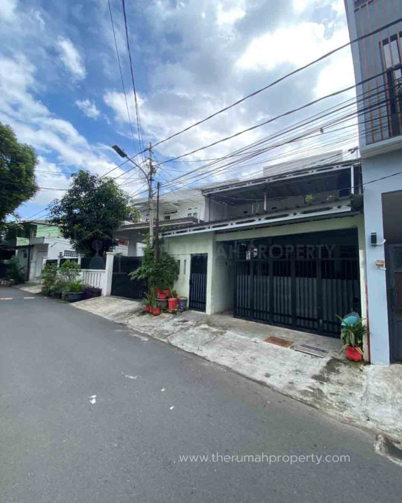 Dijual-Rumah-Ada-Kostan-4-Kamar-Matraman-Raya-Akses-Mudah-ke-Kampsu-UI-Salemba-1
