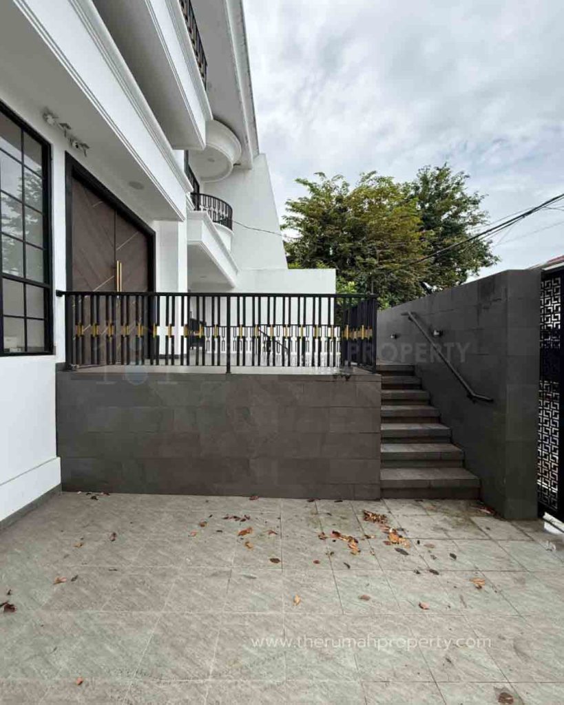 Dijual-Rumah-Baru-di-Tomang-Jakarta-Barat-Pinggir-Jalan-Raya-2
