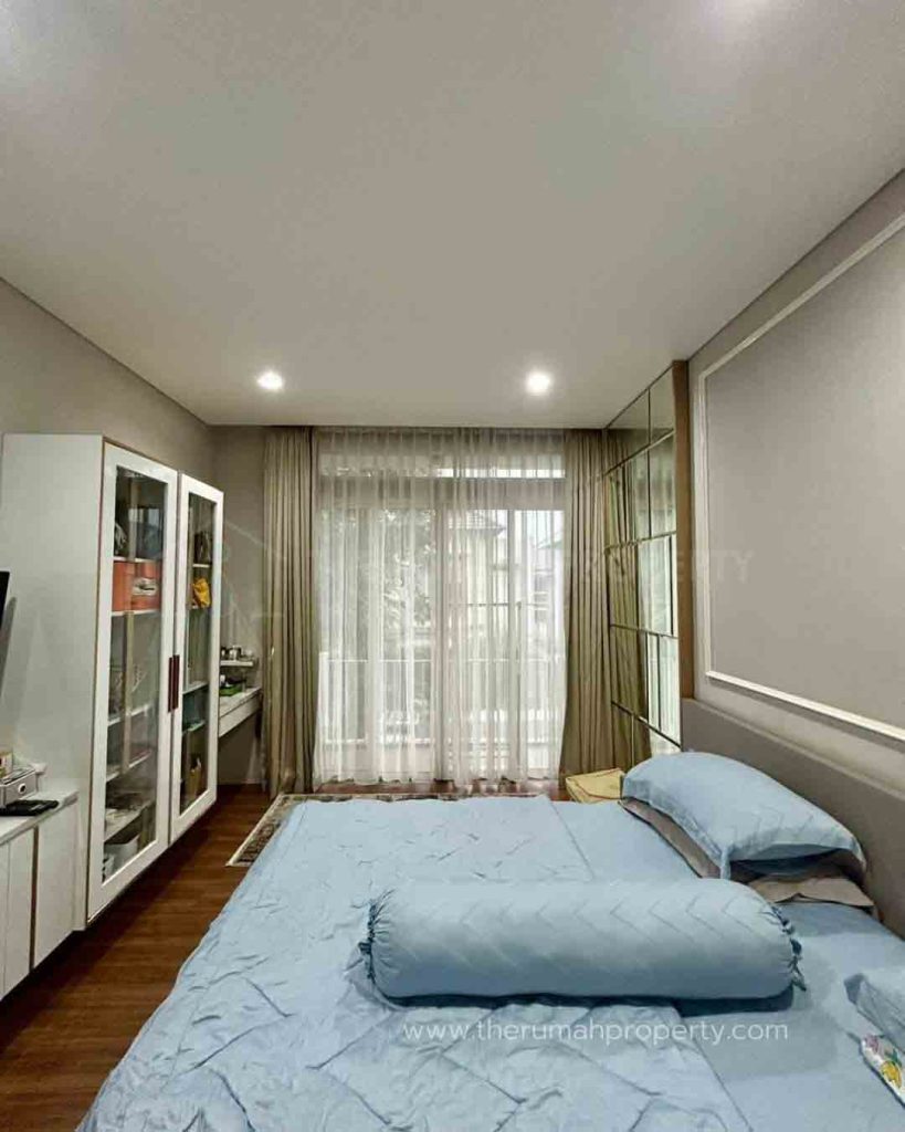 Dijual-Rumah-Cluster-Venture-Serenia-Hills-Unit-Semi-Furnished-10
