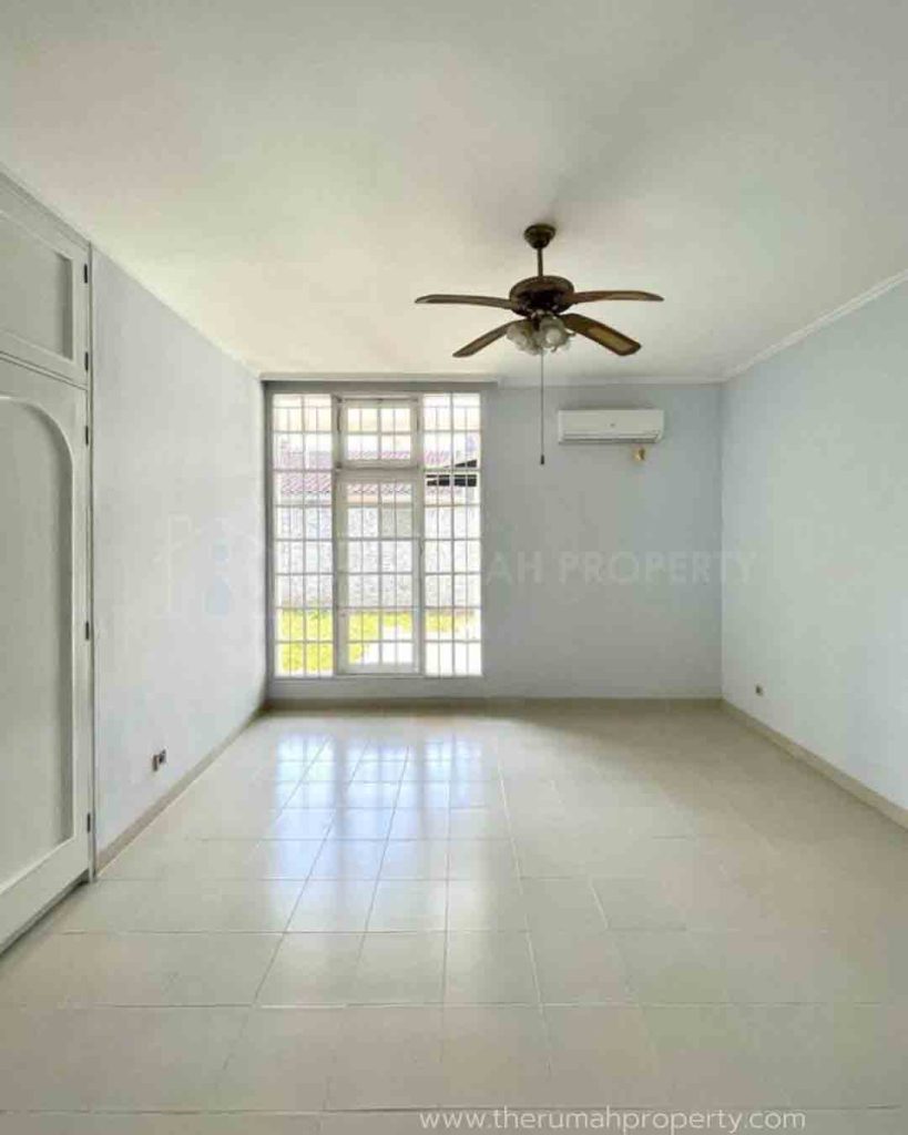 Dijual-Rumah-Patra-Kuningan-Jaksel-Bangunan-1-Lantai-Private-Pool-Luas-Tanah-1152-Meter-14