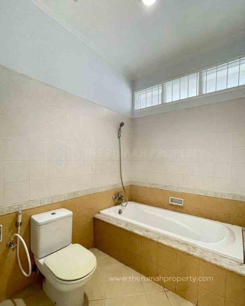 Dijual-Rumah-Patra-Kuningan-Jaksel-Bangunan-1-Lantai-Private-Pool-Luas-Tanah-1152-Meter-16