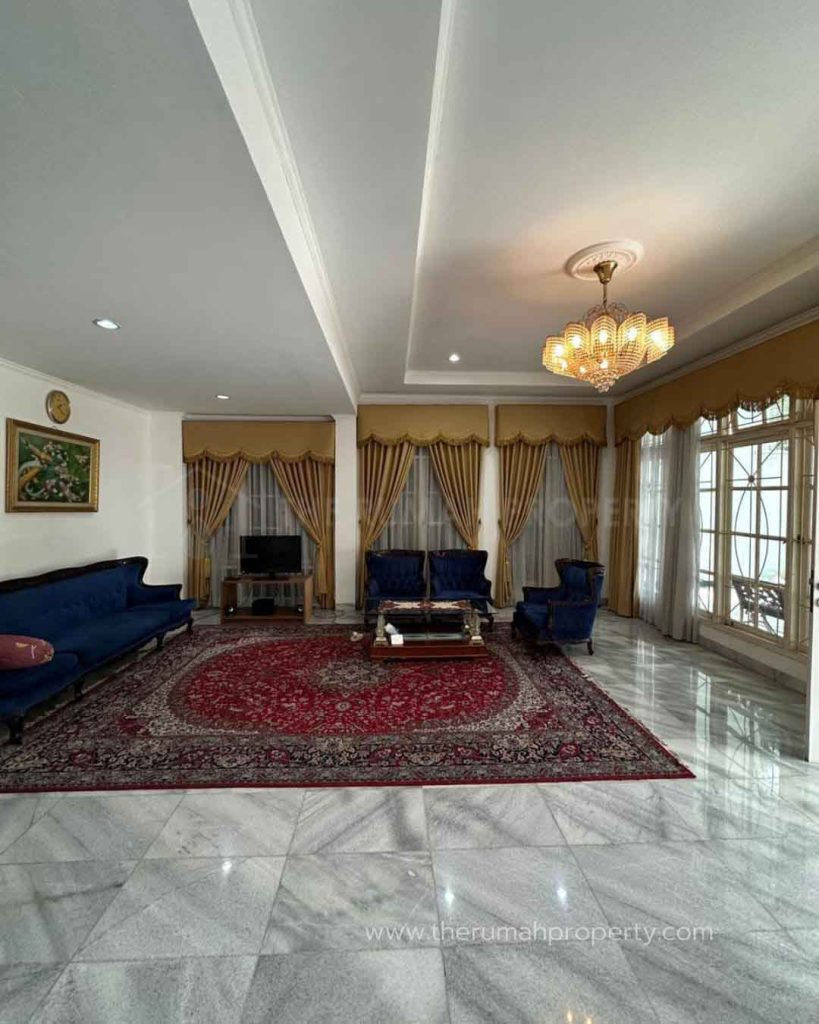 Dijual-Rumah-Private-Pool-Menteng-Jakpus-Lokasi-Premium-dan-Strategis-13