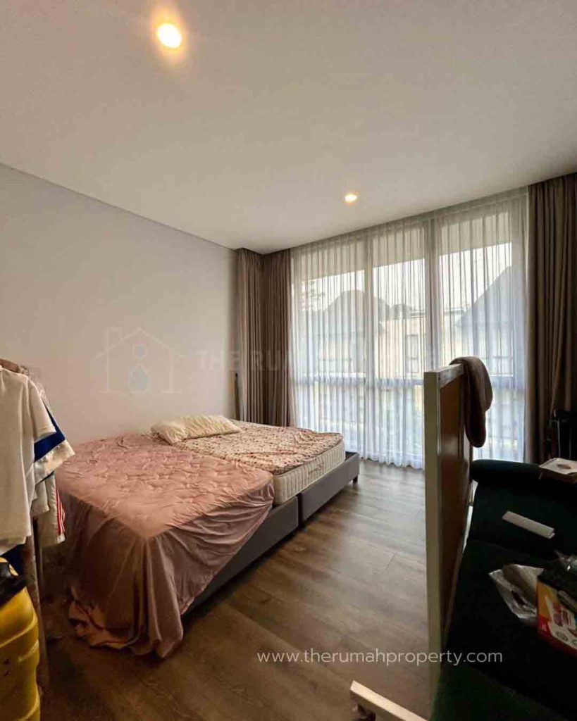 Dijual-Rumah-Serenia-Hills-Lebak-Bulus-Cluster-Zenith-2-View-10
