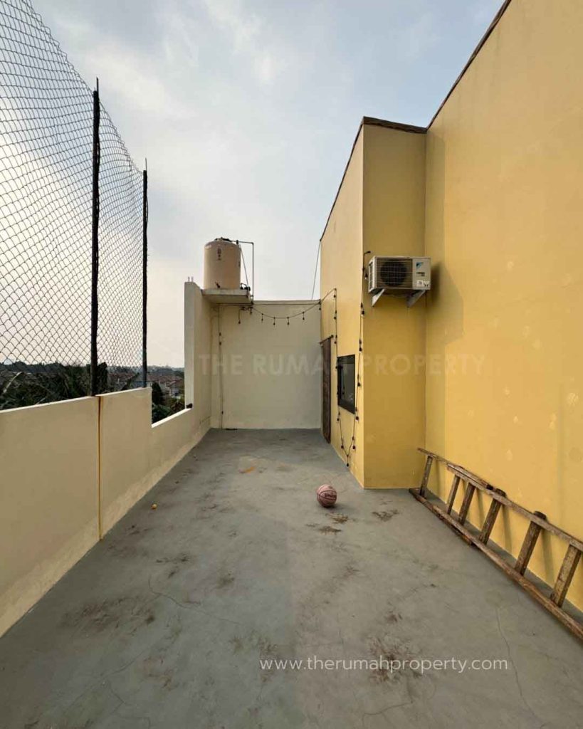 Dijual-Rumah-di-Area-Mekar-Baru-Cirendeu-Tangsel-3-Lantai-Desain-Modern-9