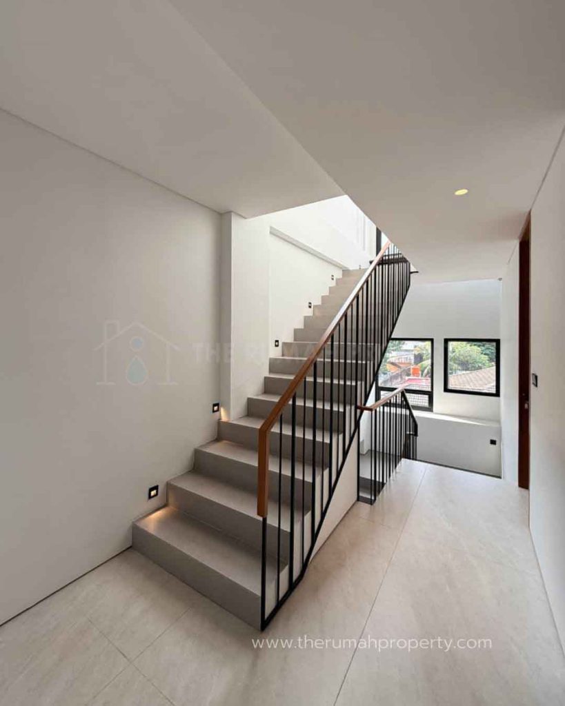 For-Sale-Private-Swimming-Pool-dan-Lift-Brand-New-Modern-House-Kemang-Jaksel-15