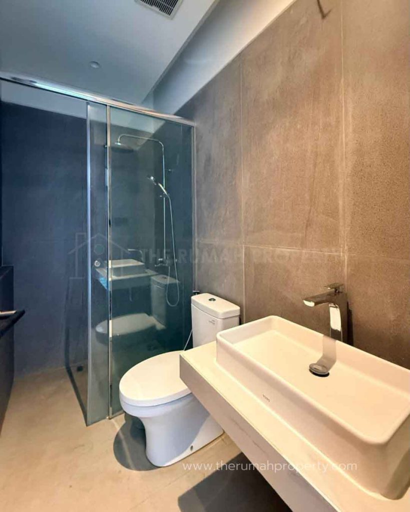 For-Sale-Private-Swimming-Pool-dan-Lift-Brand-New-Modern-House-Kemang-Jaksel-28