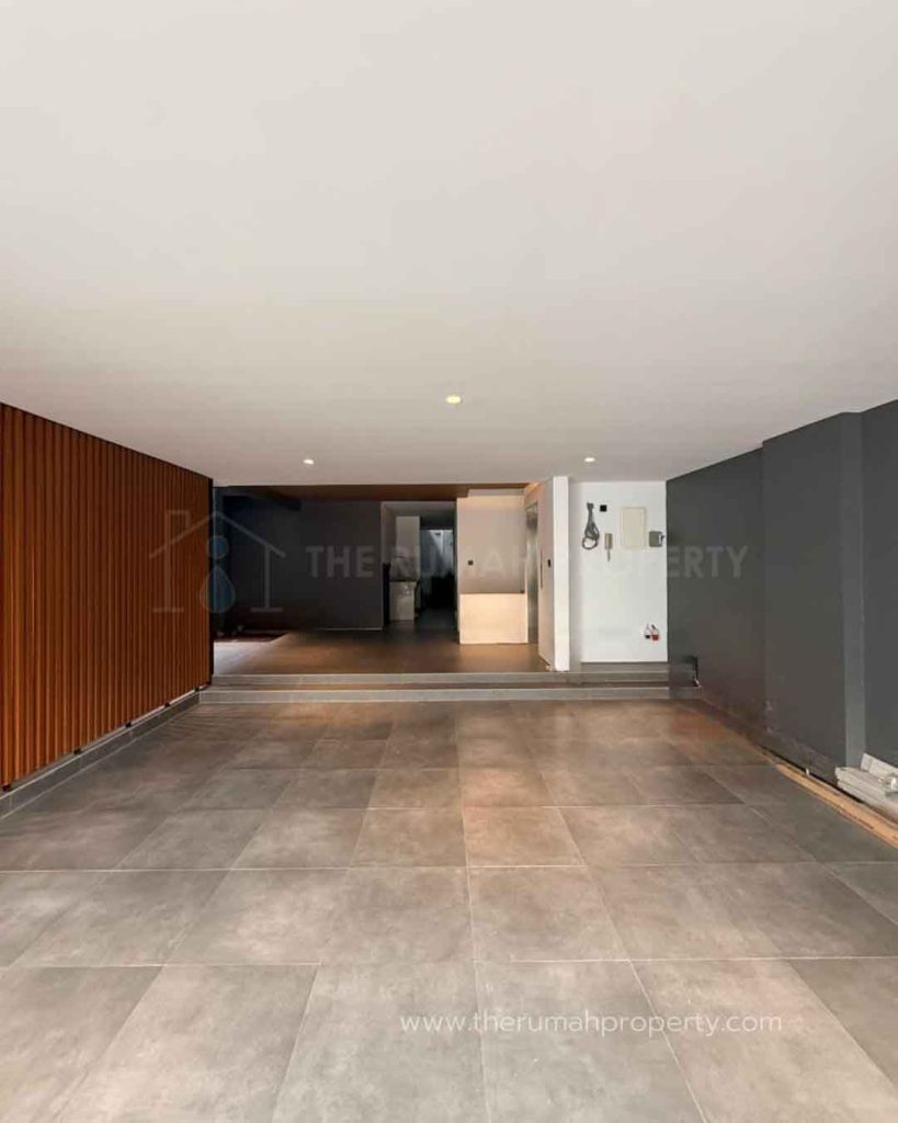 For-Sale-Private-Swimming-Pool-dan-Lift-Brand-New-Modern-House-Kemang-Jaksel-6