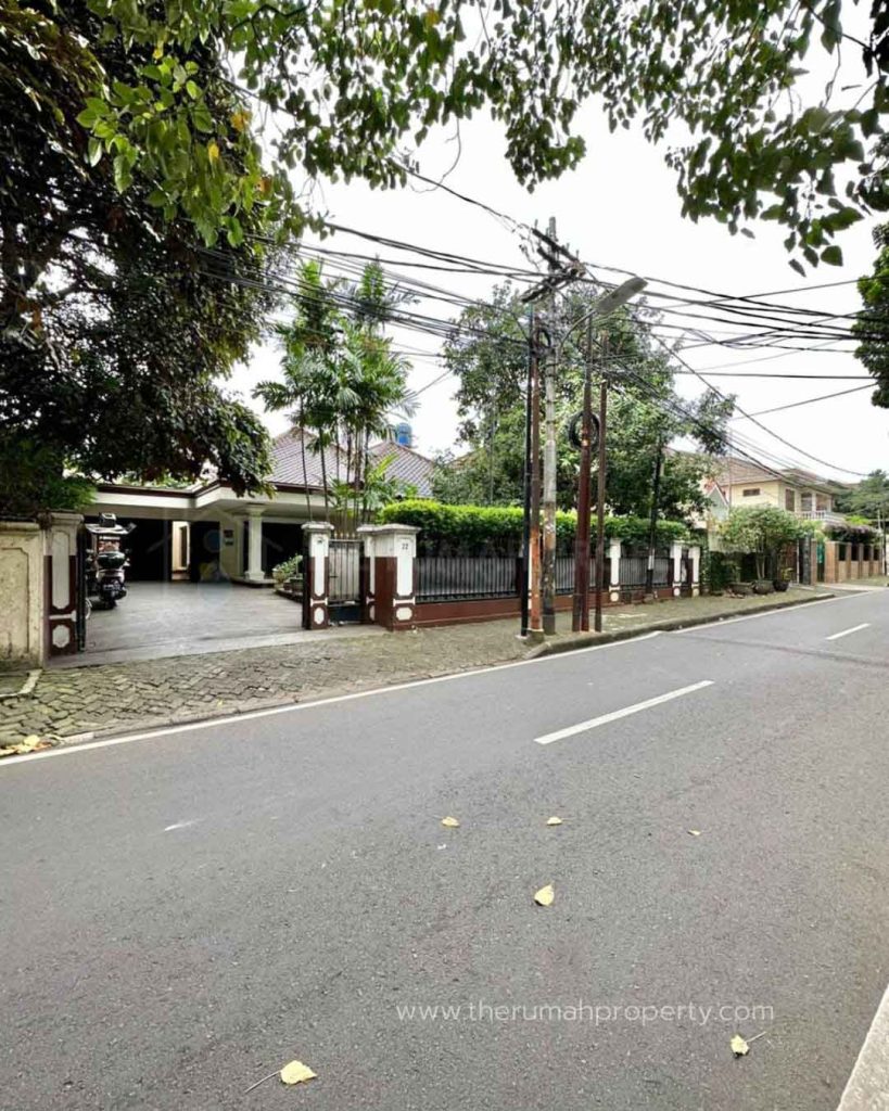 Jual-Cepat-Rumah-1-Lantai-Menteng-Jakpus-Dekat-ke-Jalan-Diponegoro-1