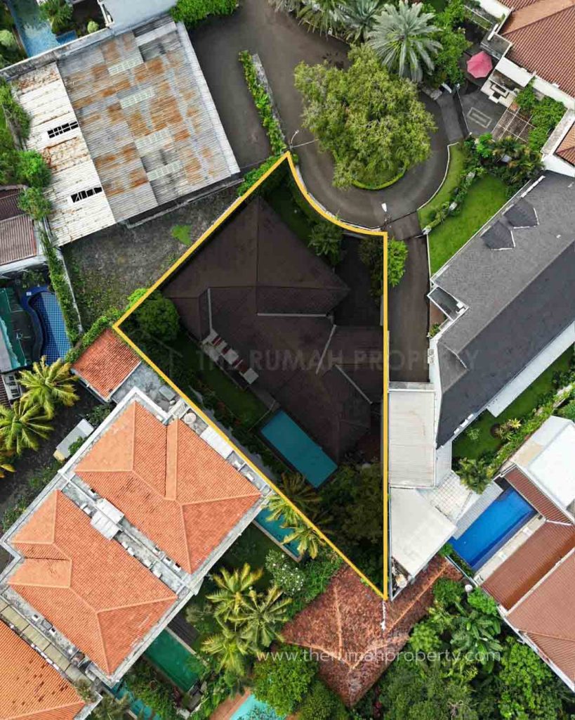 Jual Rumah 1 Lantai Dalam Komplek di Kemang Jakarta Lingkungan Tenang