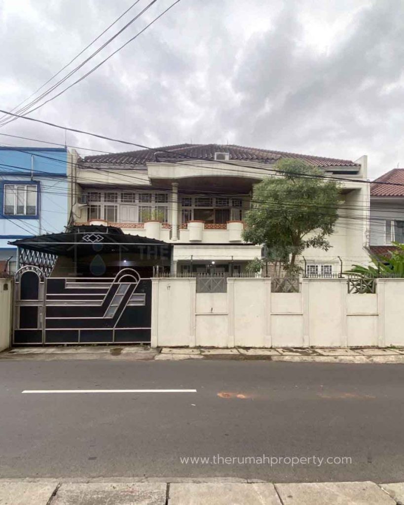 Jual-Rumah-di-Veteran-Bintaro-Pesanggrahan-2-Lantai-5-Kamar-Jalan-Lebar-1