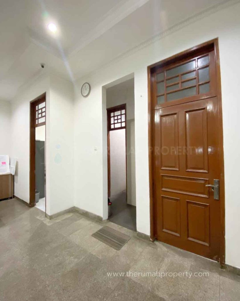Jual-Rumah-di-Veteran-Bintaro-Pesanggrahan-2-Lantai-5-Kamar-Jalan-Lebar-5