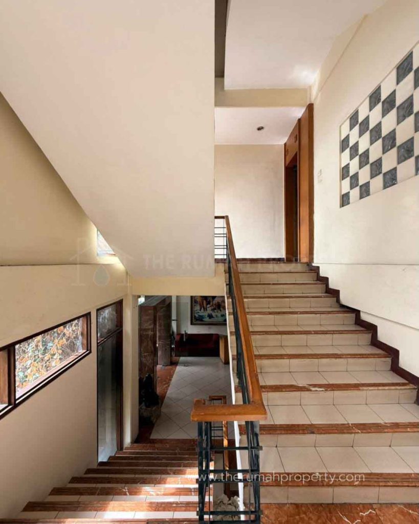 Komersil-Bisa-Untuk-Klinik-Resto-dan-Tempat-Usaha-Lainnya-di-Kebayoran-Baru-6