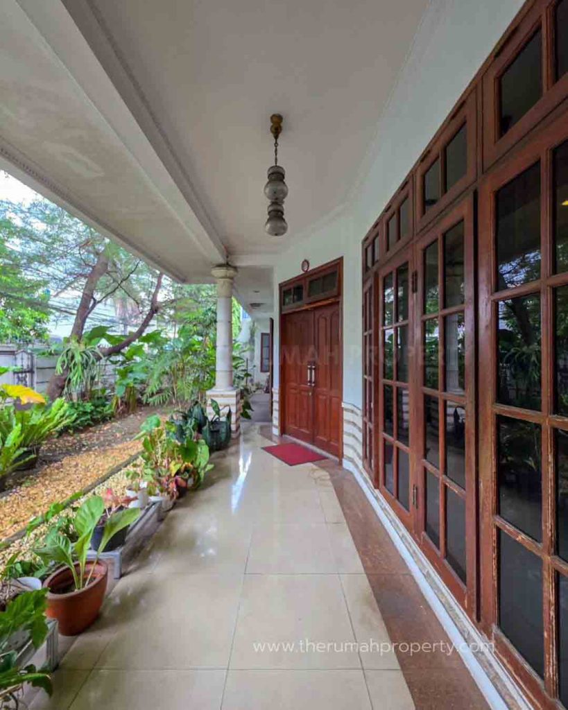Rumah-1-Lantai-Dijual-di-Dharmawangsa-Tanah-520-Meter-2