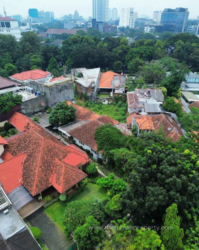 Rumah-1-Lantai-Menteng-Jakarta-Pusat-Dengan-Bentuk-Tanah-Ngantong-1