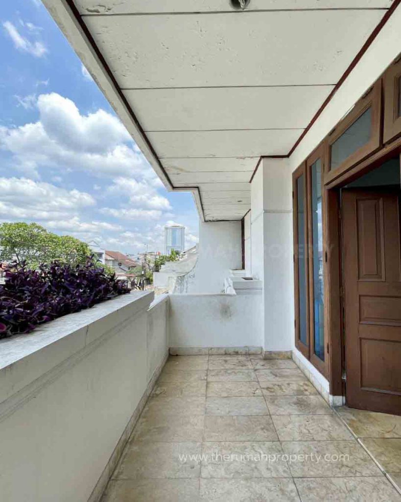 Rumah-2-Lantai-Ada-Rooftop-Pondok-Pinang-Jaksel-Dengan-Taman-Depan-14