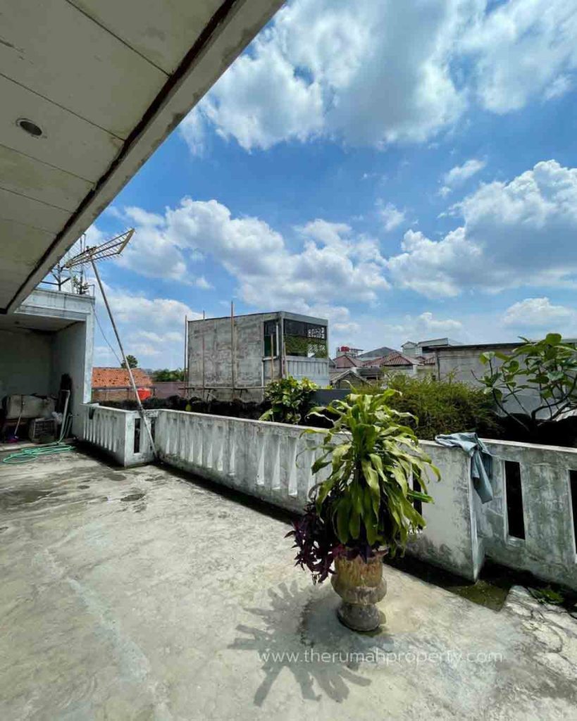 Rumah-2-Lantai-Ada-Rooftop-Pondok-Pinang-Jaksel-Dengan-Taman-Depan-15