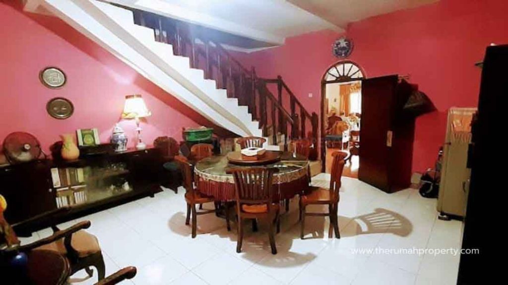 Rumah-2-Lantai-Dijual-Hitung-Tanah-di-Mampang-Jakarta-Selatan-Dekat-Berbagai-Fasilitas-Umum-4