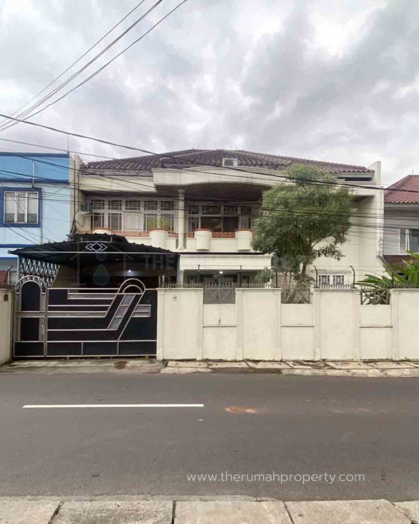 Rumah-2-Lantai-Pinggir-Jalan-Utama-Veteran-Bintaro-Jaksel-Bisa-Untuk-Kantor-1