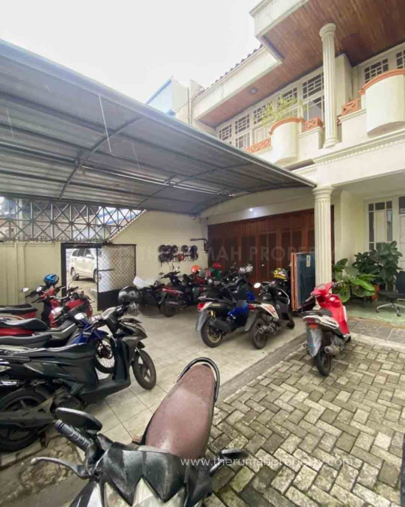 Rumah-2-Lantai-Pinggir-Jalan-Utama-Veteran-Bintaro-Jaksel-Bisa-Untuk-Kantor-2
