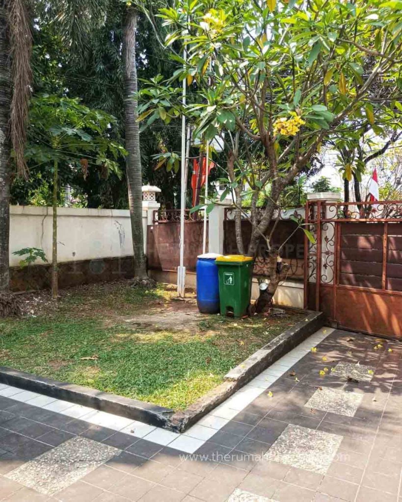 Rumah-2-Lantai-Siap-Huni-Cilandak-Margasatwa-Dekat-ke-Pondok-Labu-2
