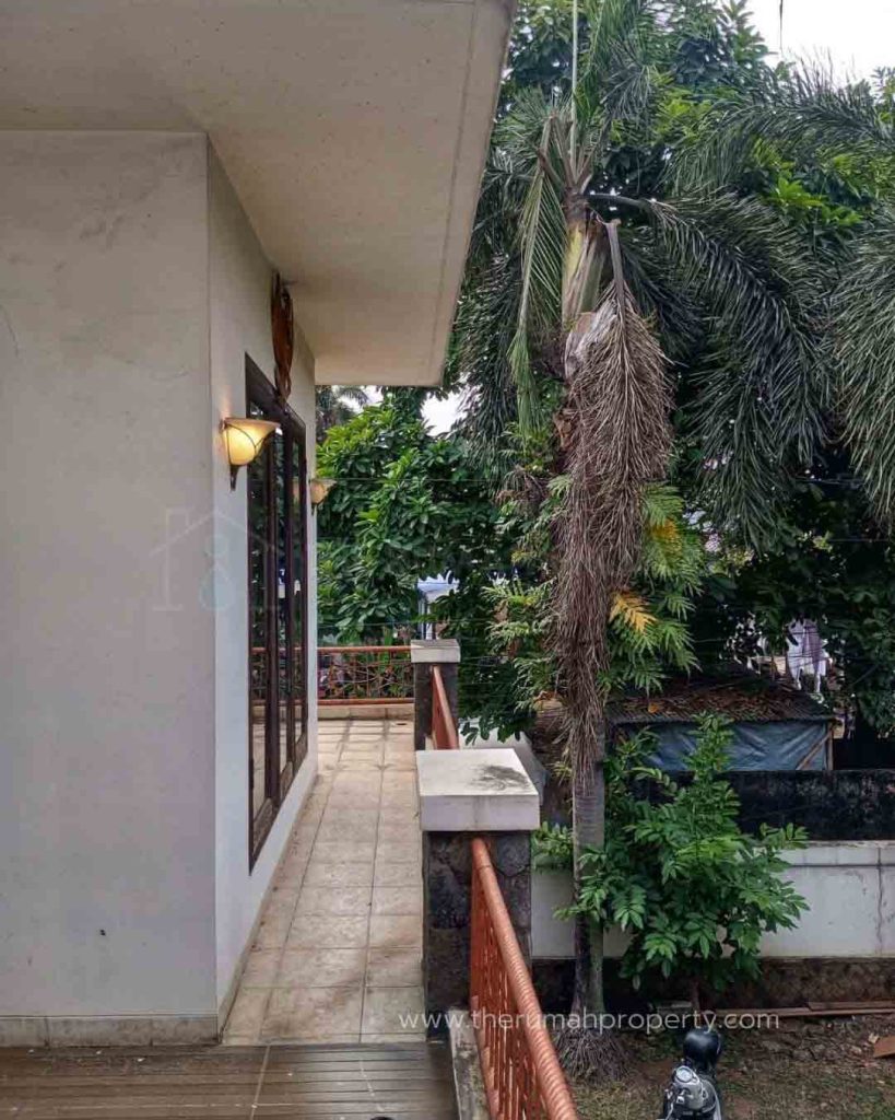 Rumah-2-Lantai-Siap-Huni-Cilandak-Margasatwa-Dekat-ke-Pondok-Labu-3